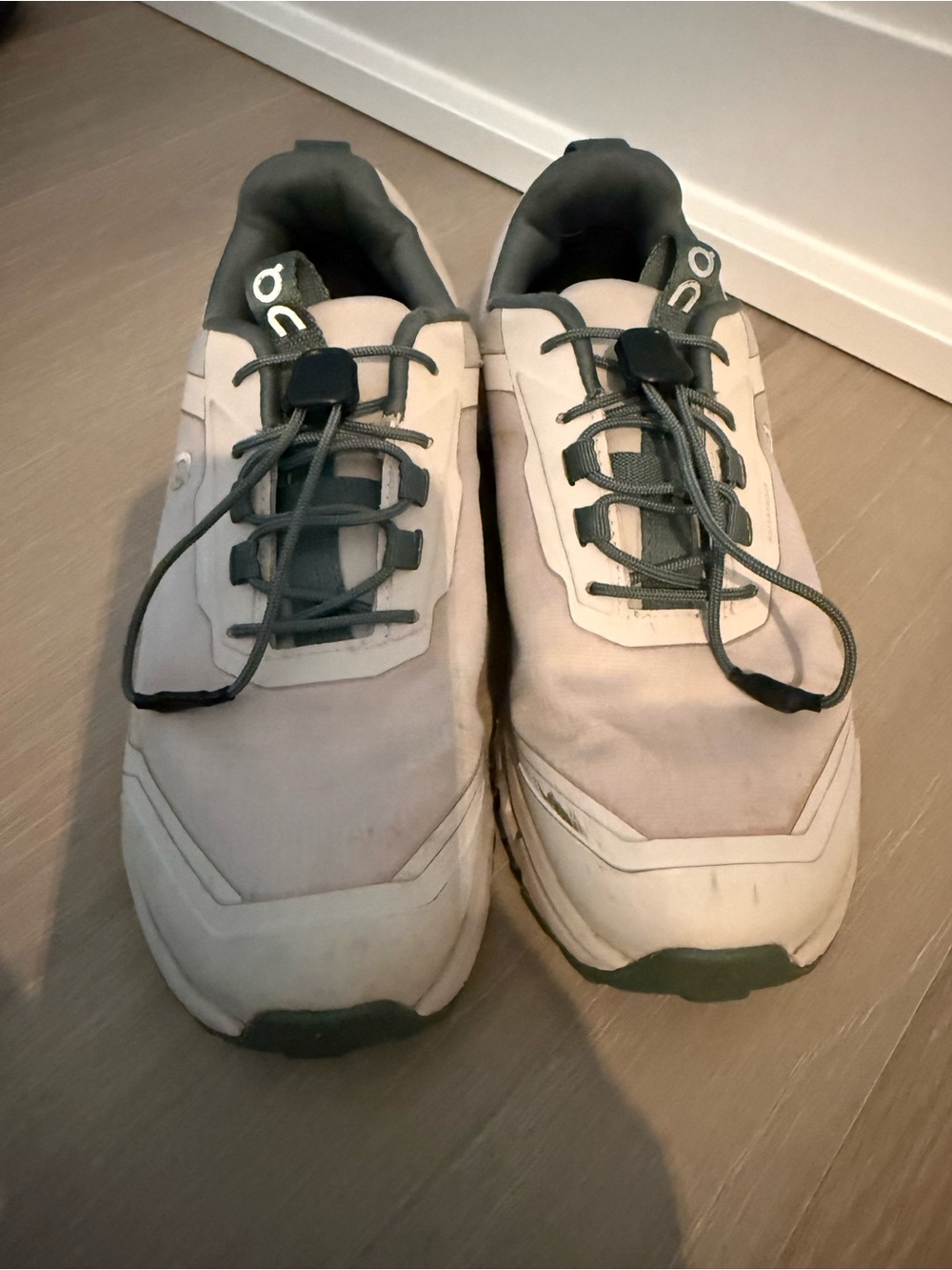 On Running Kids Beige and Dark Gray Lace-Up Sneakers
